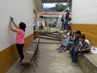 inicio de la pintura del mural monteloro